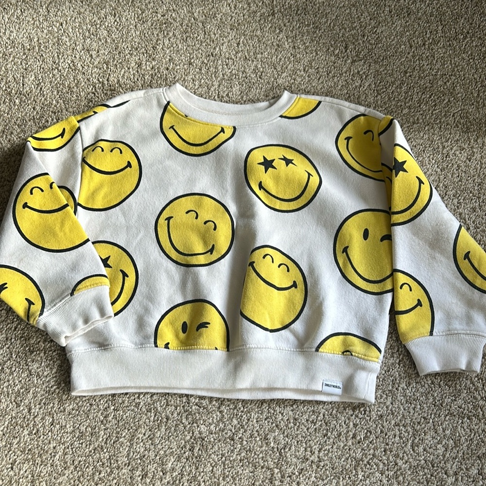 Gap Smiley World Crewneck